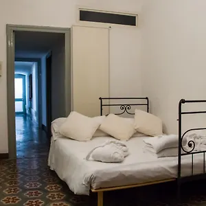 oroargento-apartments.hotelitalianriviera.com/